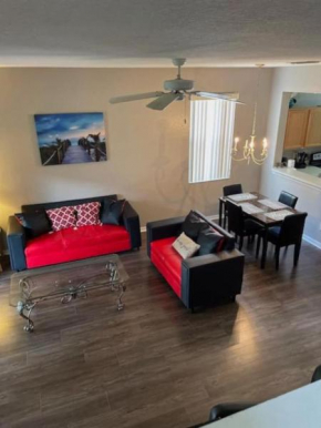 Charming 4 bed 3 bath Townhome